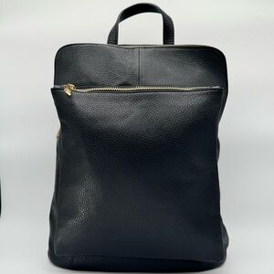 Vera Pelle Women’s Black Italian Leather Backpack or Purse For Women